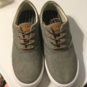 Sperry men shoe